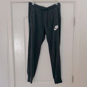 Women’s Nike Joggers Size S Very Good Condition
